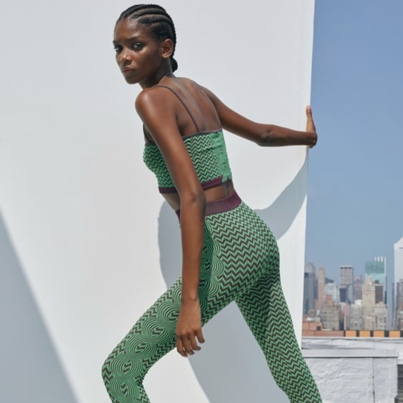 Zara knit tank crop top - size m/l - Picture 6 of 7